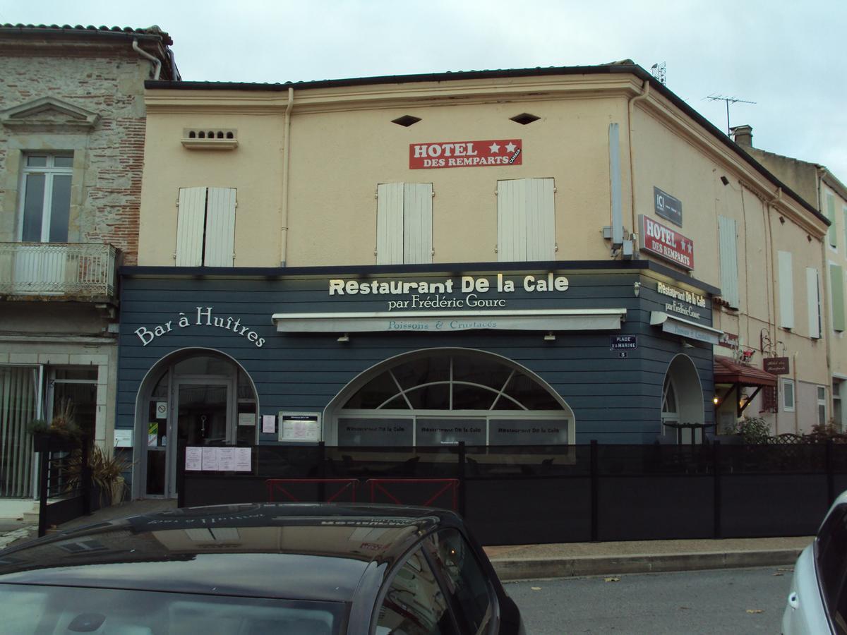 Hotel Des Remparts Villeneuve-sur-Lot Εξωτερικό φωτογραφία