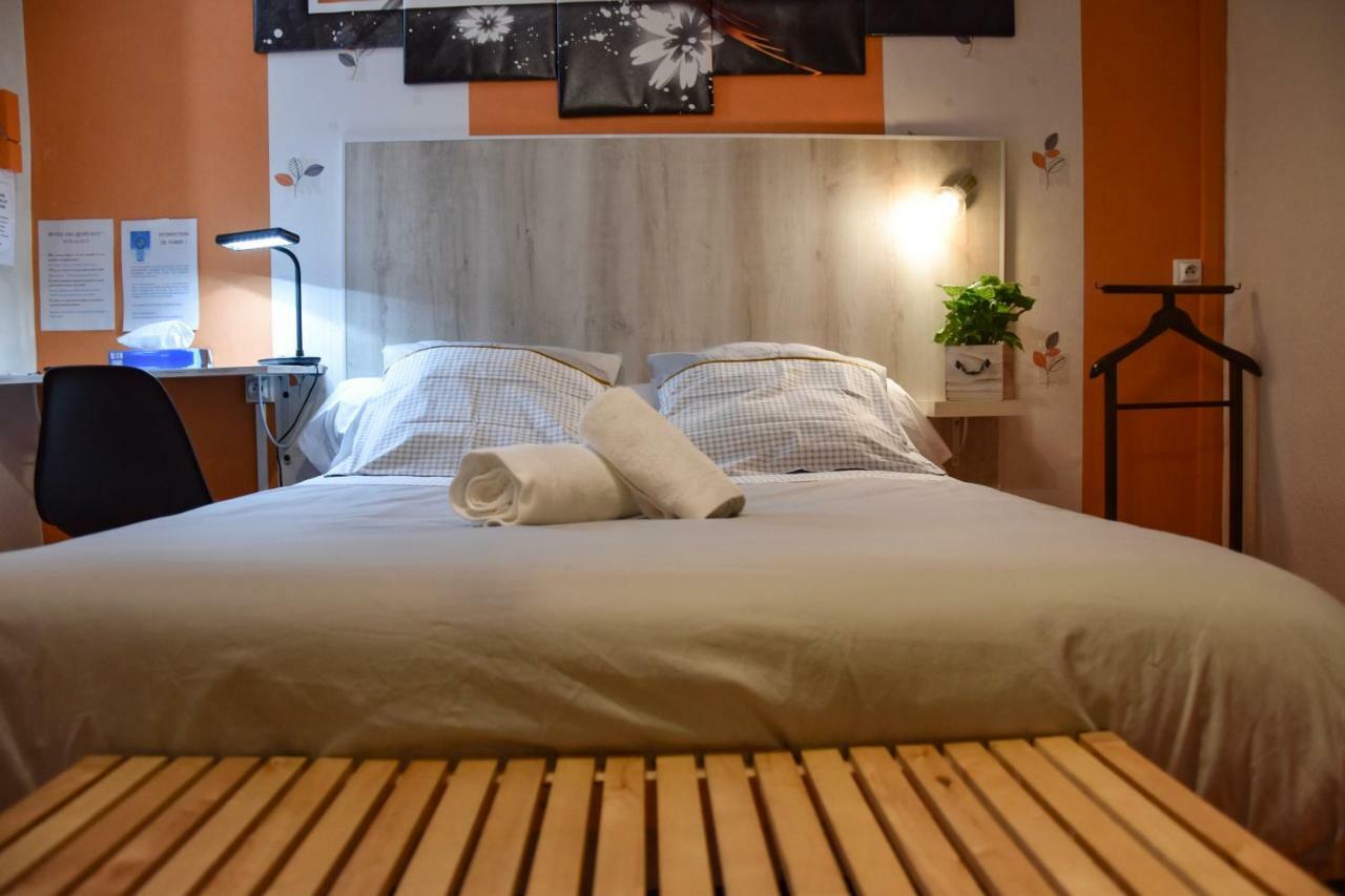 Hotel Des Remparts Villeneuve-sur-Lot Εξωτερικό φωτογραφία